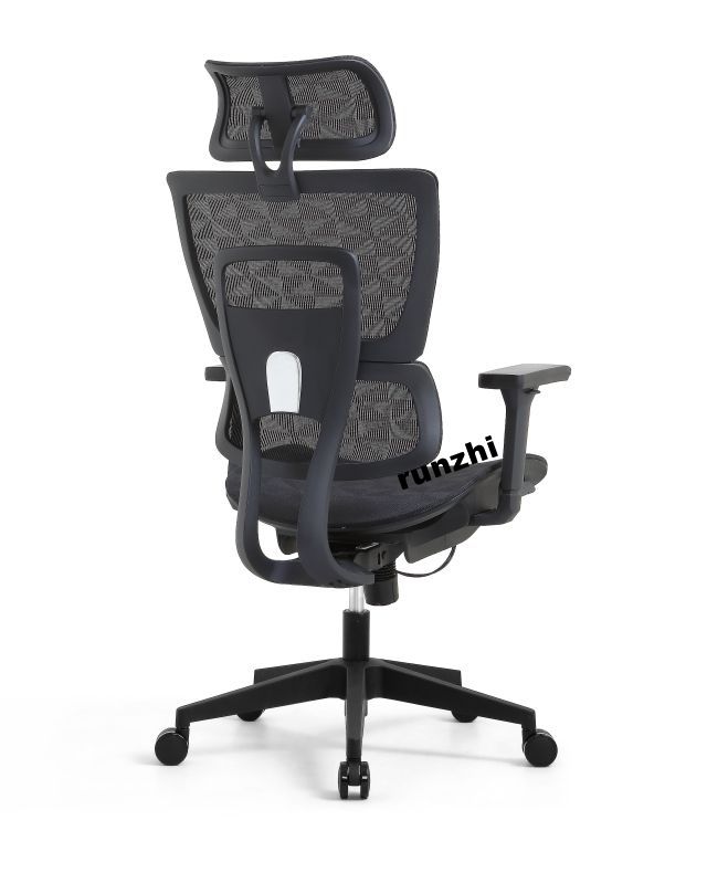 A chair to sleep in LW180A