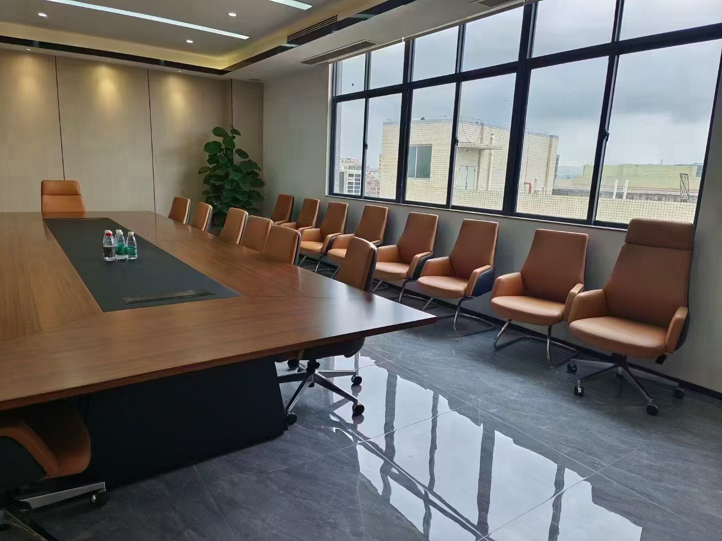  Marketing Strategy for The Current Situation of Dubai Office Furniture in Modern Style 