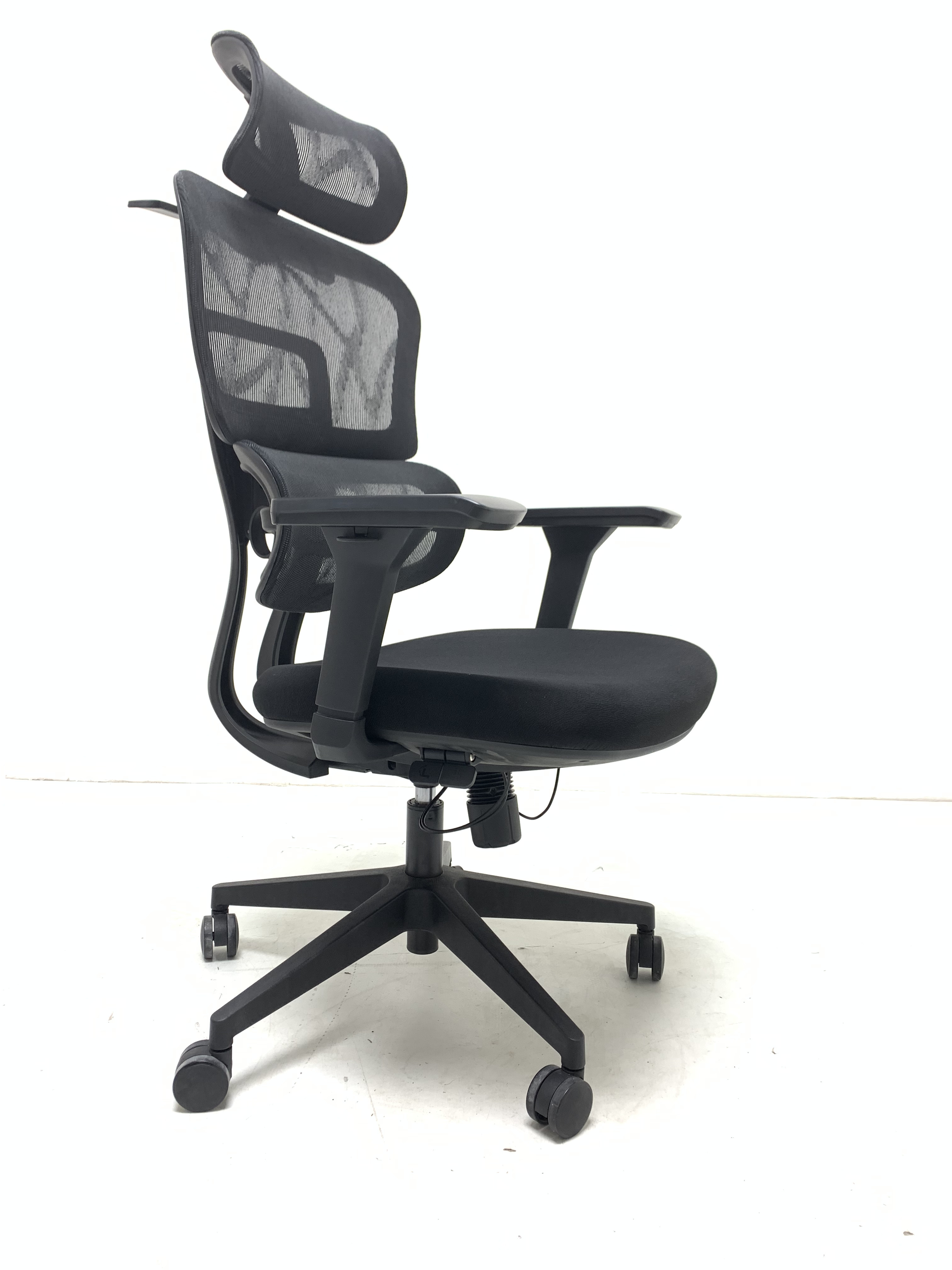 Ergonomic Swiveling High-back Black Chair M181A-1 Nylon Base for Office Meeting Room
